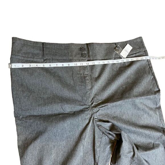 NWT Lane Bryant Comfort Stretch Gray Trousers Dress Pants Women's Size 28 - Picture 4 of 9